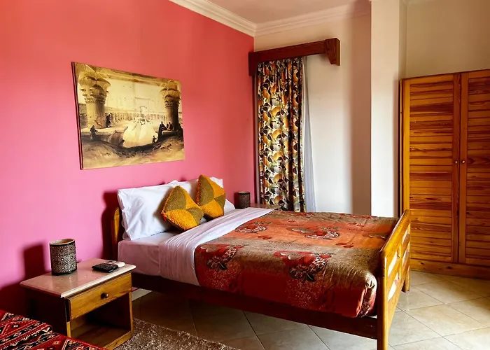 Jewel Howard Carter Hotel