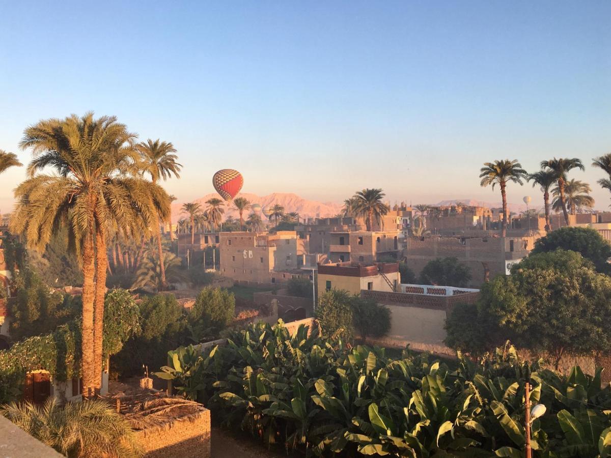 Jewel Howard Carter Hotel